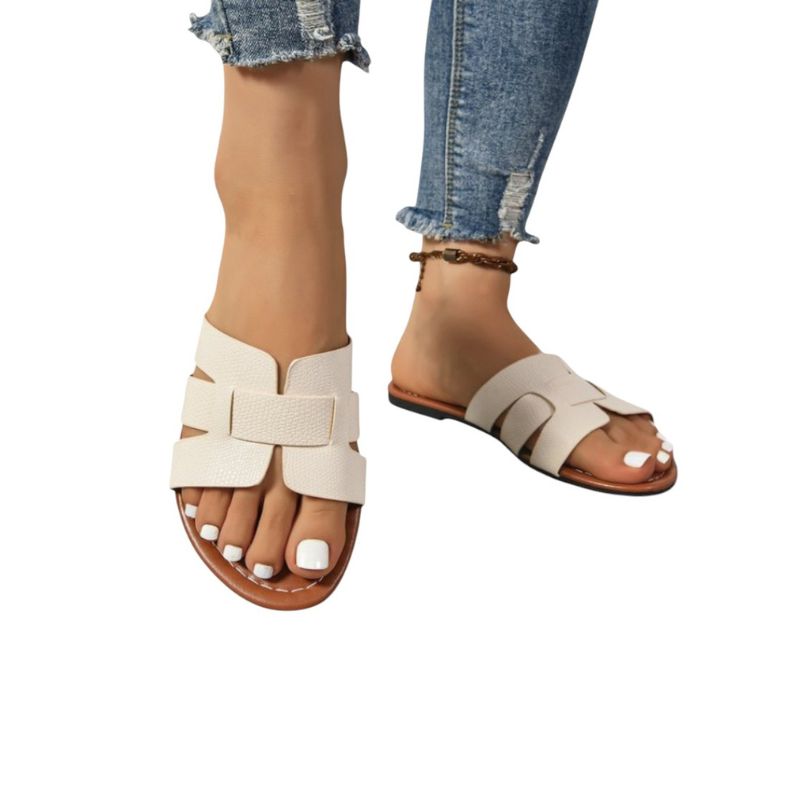 Flat Sandals with Geometric Cut-Out