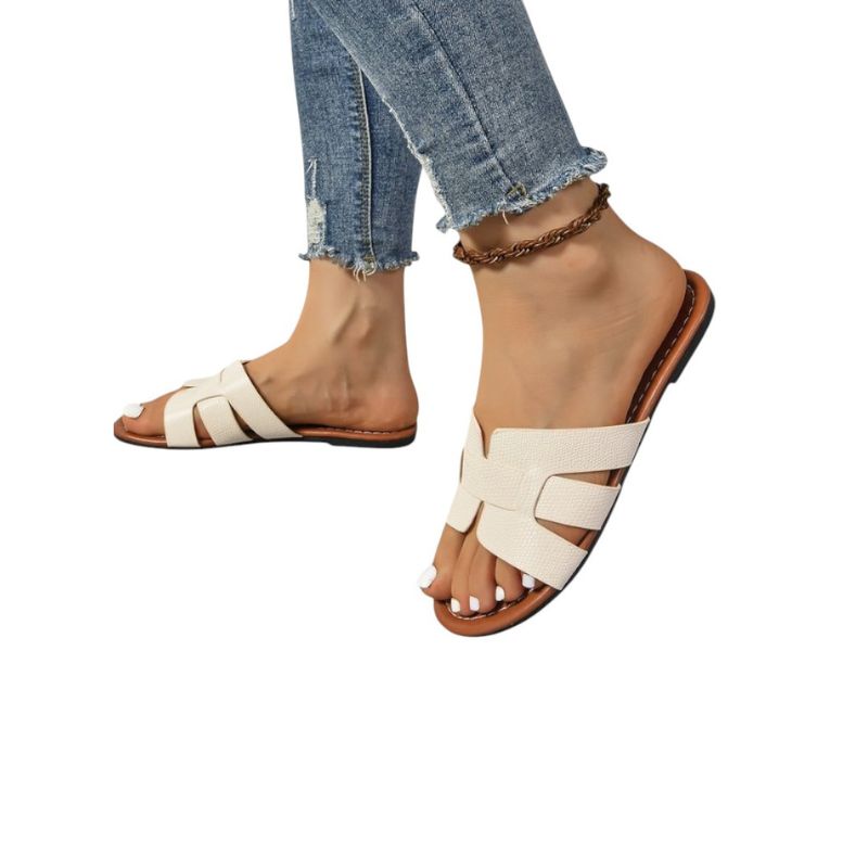 Flat Sandals with Geometric Cut-Out